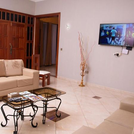 Arusha Royal Panzió Kültér fotó