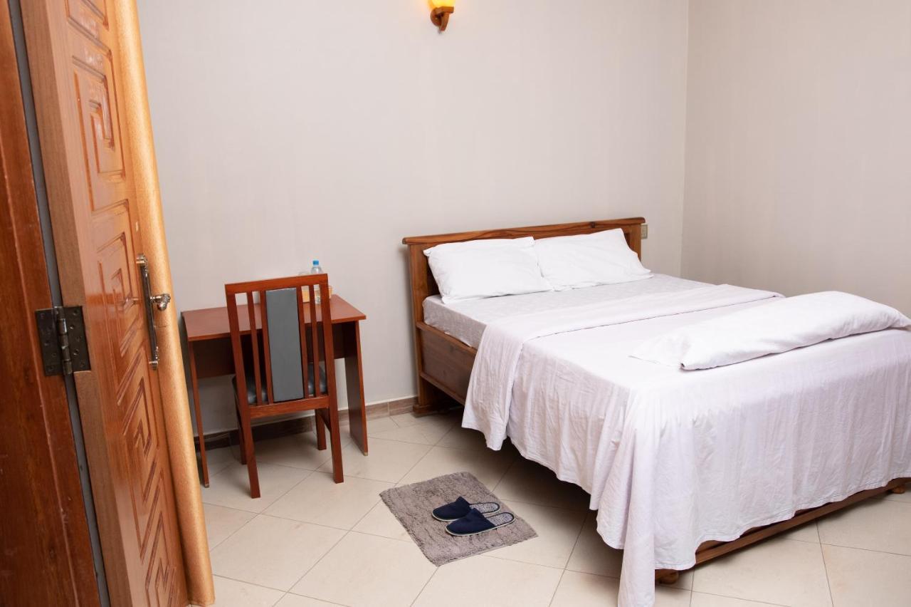 Arusha Royal Panzió Kültér fotó