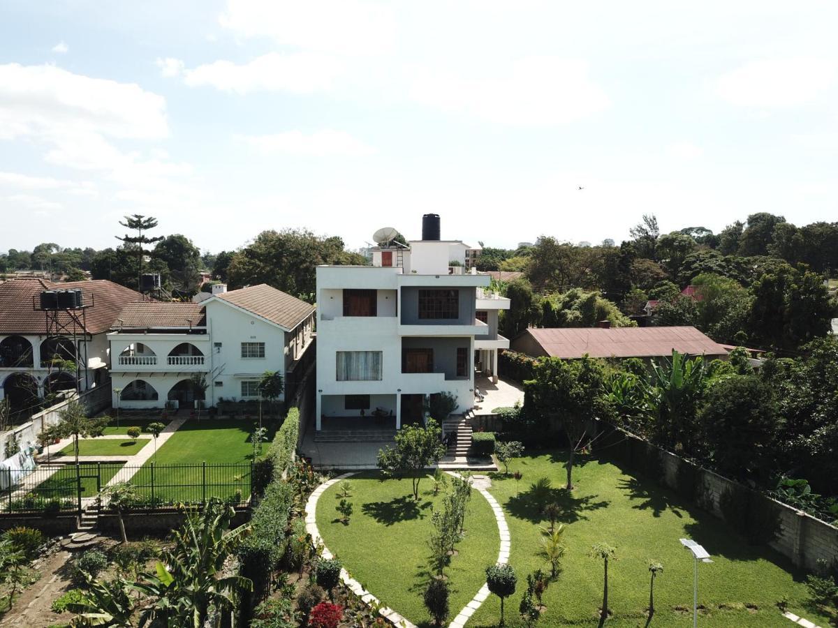 Arusha Royal Panzió Kültér fotó