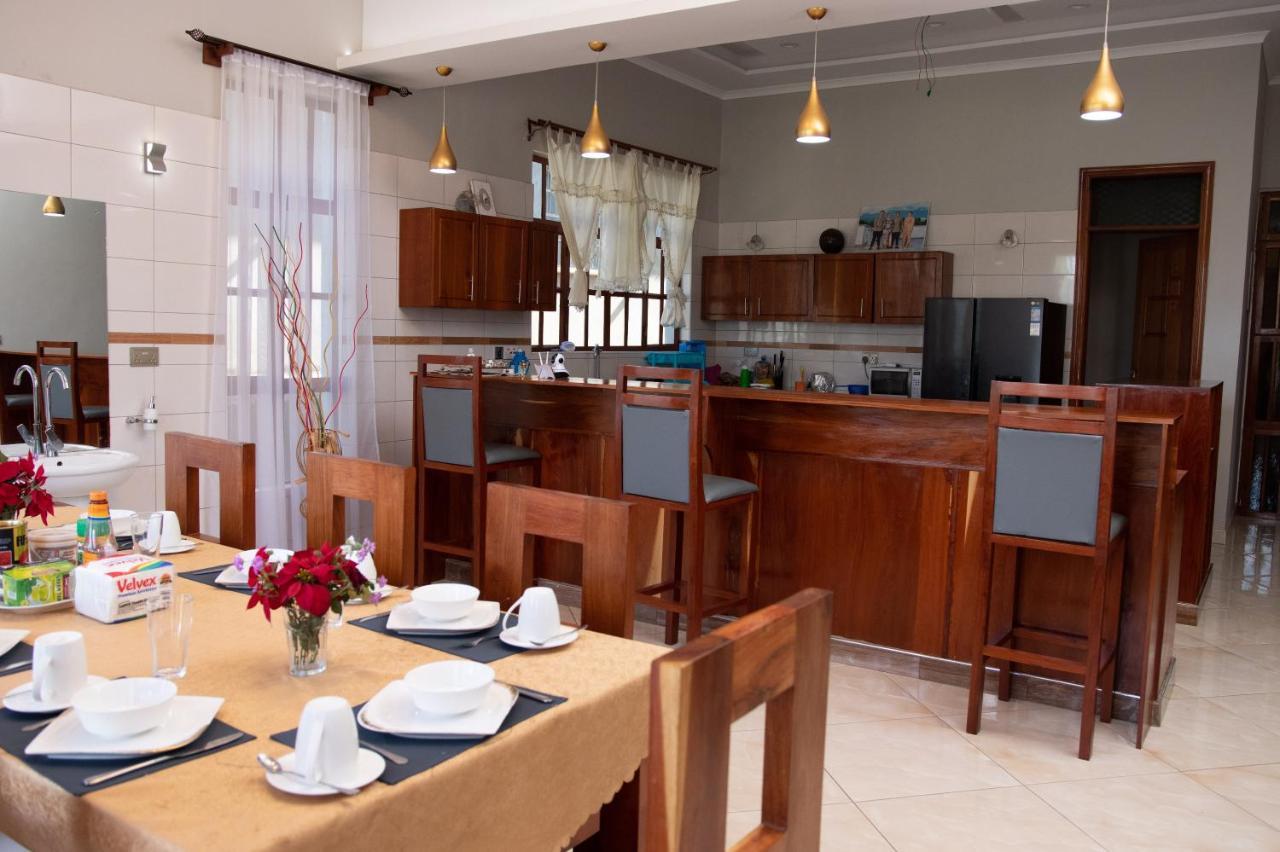 Arusha Royal Panzió Kültér fotó